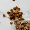 Callebaut Caramel 31,1% nööpidena, 2,5kg - Image 2